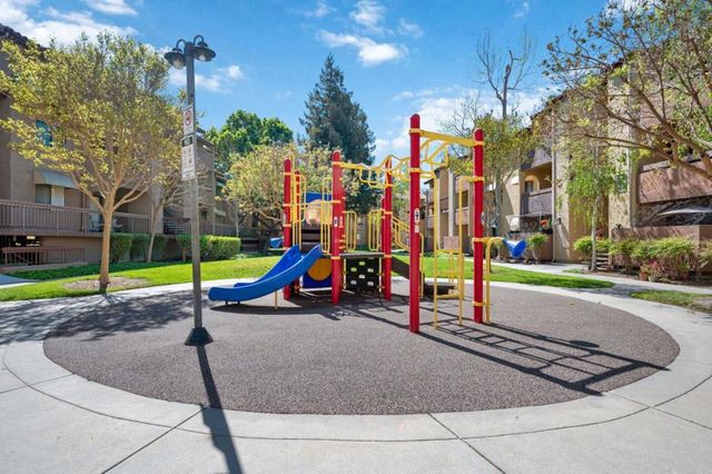 2250 Monroe Street 184, Santa Clara, CA 95050