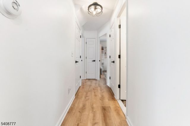 6 MacLennan Place, Fanwood Boro, NJ 07023