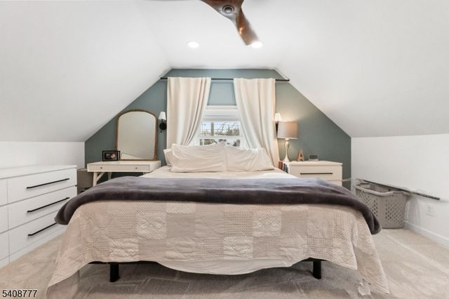 6 MacLennan Place, Fanwood Boro, NJ 07023