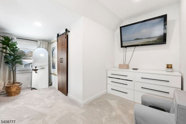 6 MacLennan Place, Fanwood Boro, NJ 07023