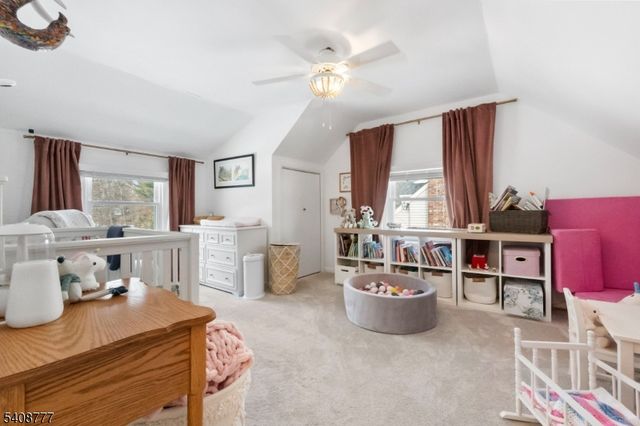 6 MacLennan Place, Fanwood Boro, NJ 07023