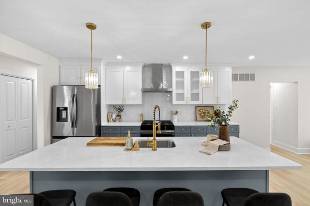 603 HOBART DR, Clementon, NJ 08021