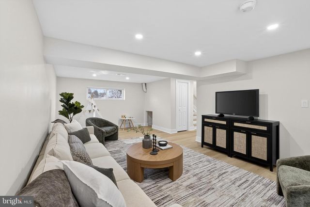 603 HOBART DR, Clementon, NJ 08021