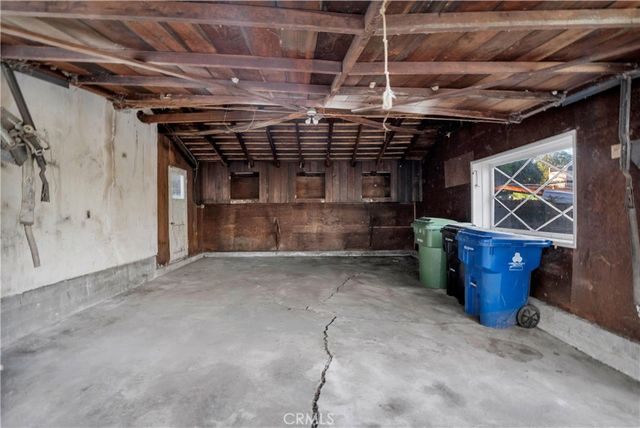 20922 Clarin Street, Woodland Hills, CA 91364