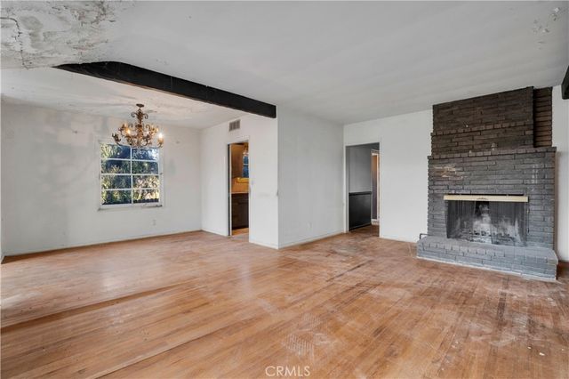 20922 Clarin Street, Woodland Hills, CA 91364