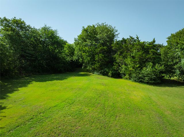 6 Highridge Farms Road, Lowry Crossing, TX 75069