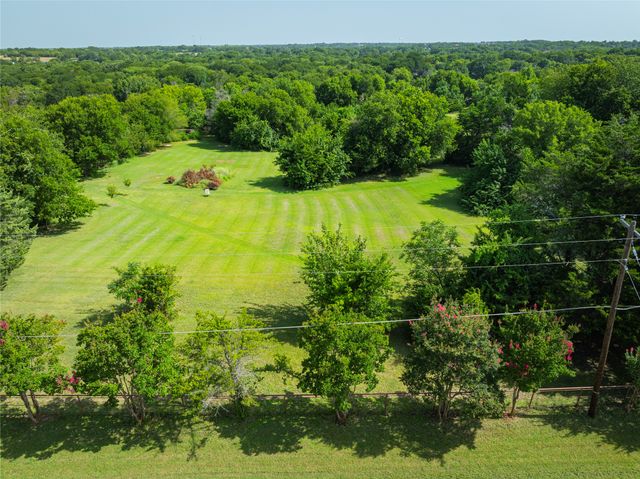 6 Highridge Farms Road, Lowry Crossing, TX 75069