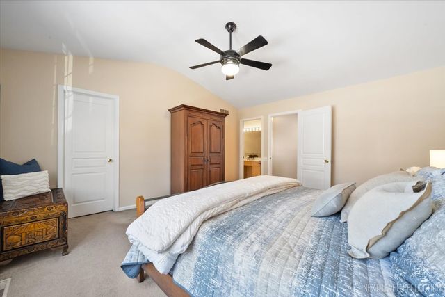 103 Locksley Drive, Streamwood, IL 60107