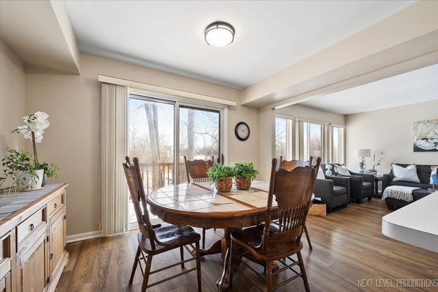 103 Locksley Drive, Streamwood, IL 60107