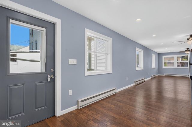320 N RAILROAD ST, Tamaqua, PA 18252