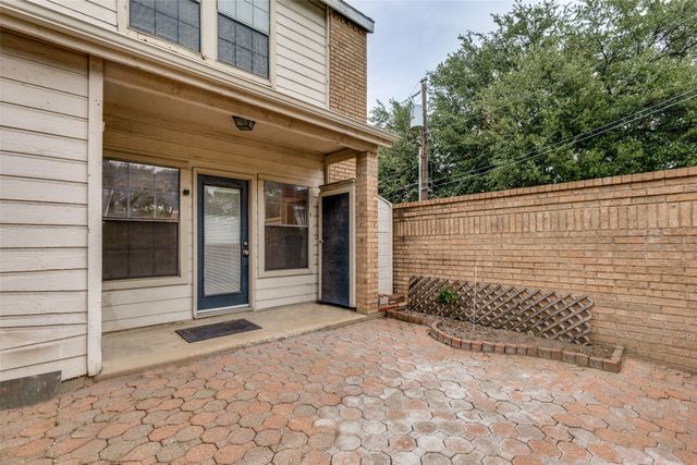 3635 Garden Brook Drive 14100, Farmers Branch, TX 75234