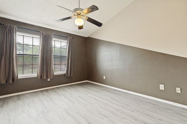 3635 Garden Brook Drive 14100, Farmers Branch, TX 75234
