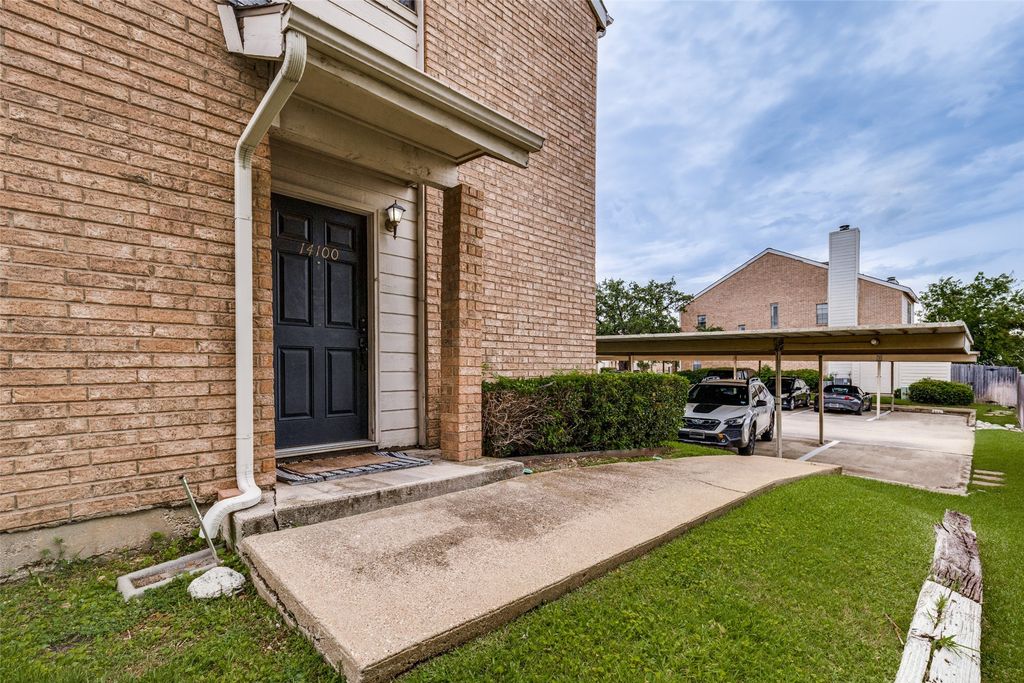 3635 Garden Brook Drive 14100, Farmers Branch, TX 75234