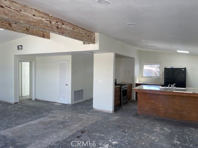 1690 N Mills, Claremont, CA 91711