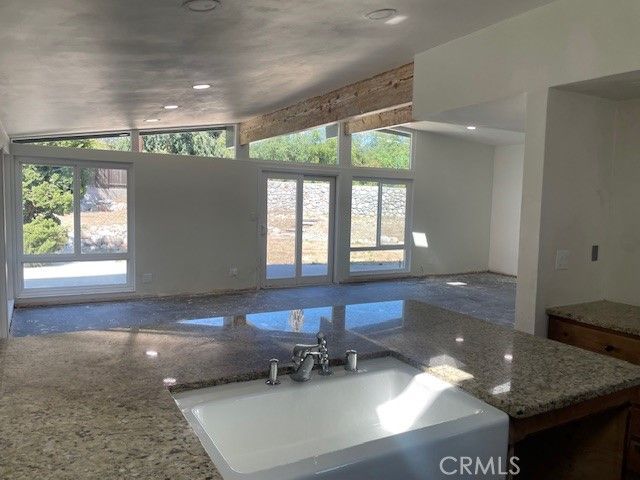 1690 N Mills, Claremont, CA 91711