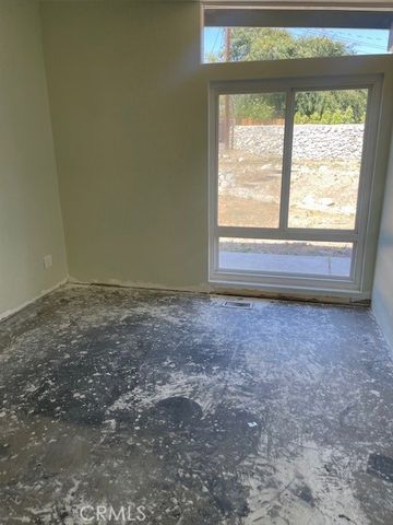 1690 N Mills, Claremont, CA 91711