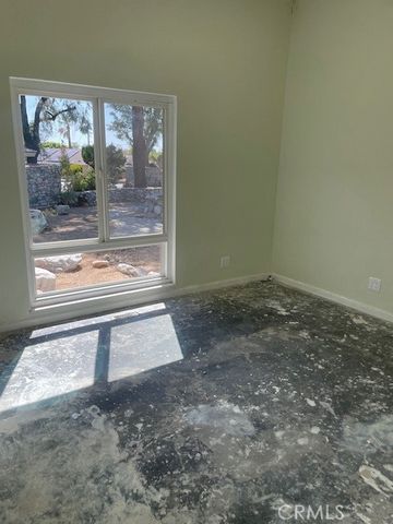 1690 N Mills, Claremont, CA 91711