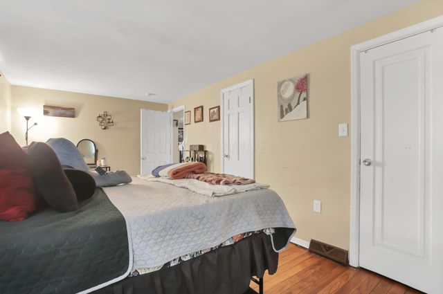 2261 Medina Avenue, Columbus, OH 43211