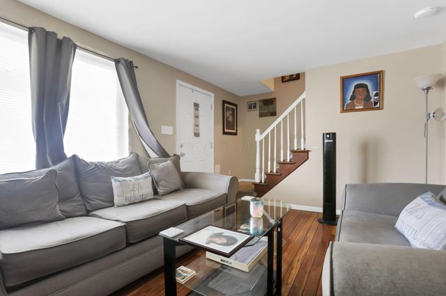 2261 Medina Avenue, Columbus, OH 43211