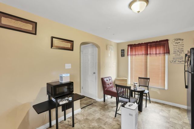 2261 Medina Avenue, Columbus, OH 43211