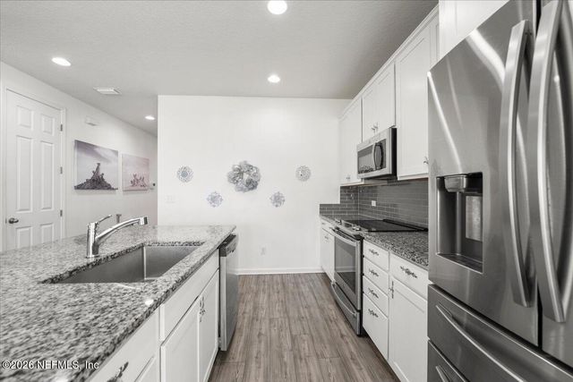 2948 LAUREL SPRINGS Drive, Green Cove Springs, FL 32043