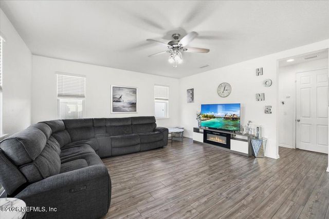 2948 LAUREL SPRINGS Drive, Green Cove Springs, FL 32043