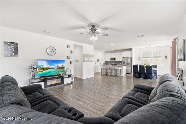 2948 LAUREL SPRINGS Drive, Green Cove Springs, FL 32043