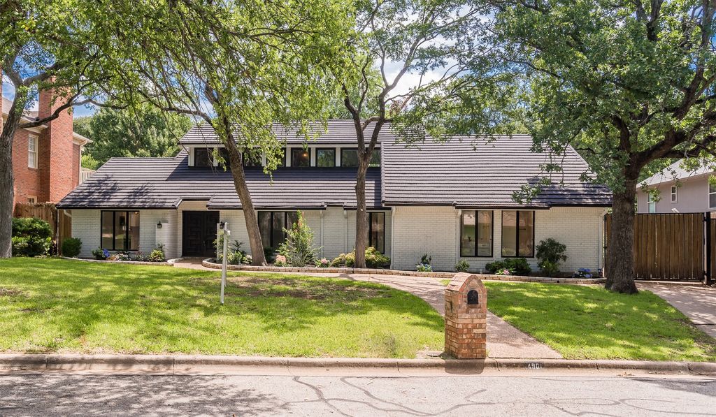 4901 Costa De Oro Court, Arlington, TX 76017