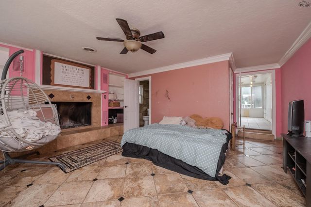 2202 COOKE AVENUE, Wichita Falls, TX 76308