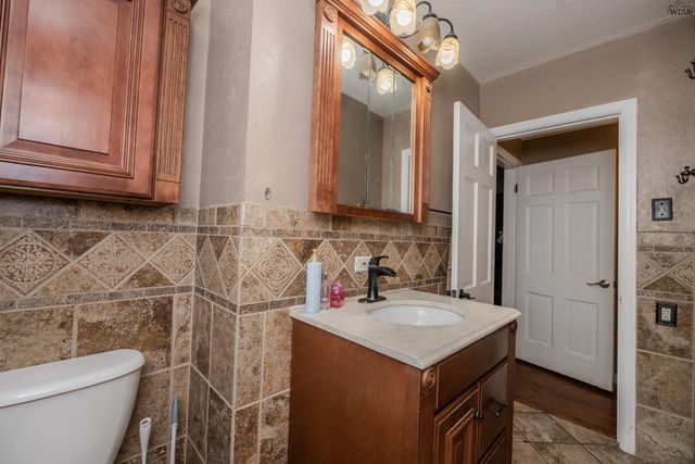 2202 COOKE AVENUE, Wichita Falls, TX 76308