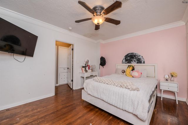 2202 COOKE AVENUE, Wichita Falls, TX 76308