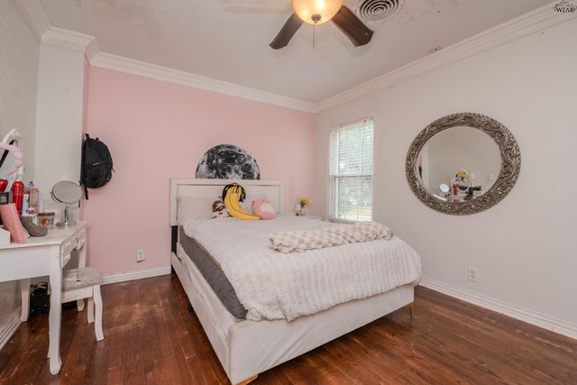 2202 COOKE AVENUE, Wichita Falls, TX 76308