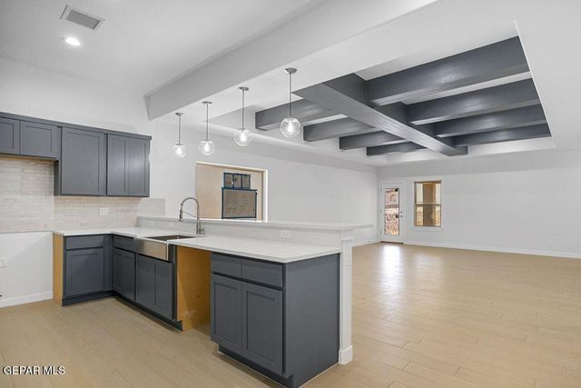 128 Organ Trail, Santa Teresa, NM 88008