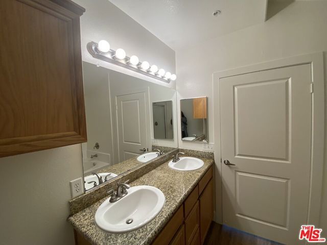 1040 Glendon Avenue 4153, Los Angeles, CA 90024
