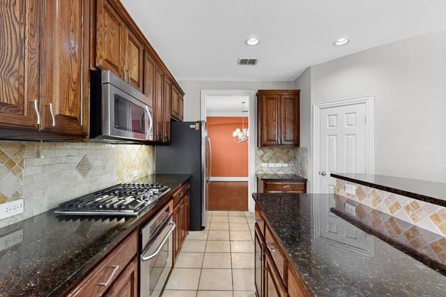 1343 Valley Vista Drive, Irving, TX 75063