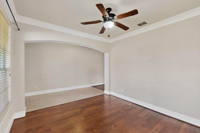 1343 Valley Vista Drive, Irving, TX 75063