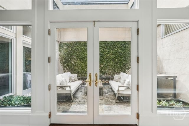 2 E Perry Lane Units A, B and C, Savannah, GA 31401