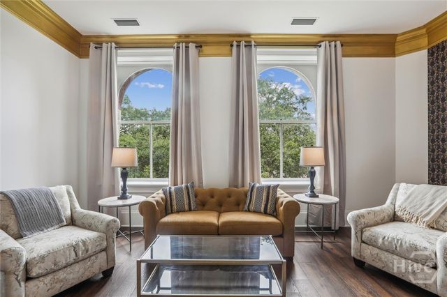 2 E Perry Lane Units A, B and C, Savannah, GA 31401