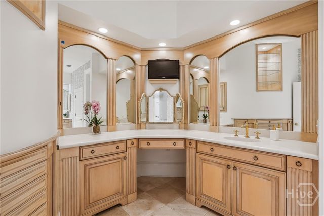 2 E Perry Lane Units A, B and C, Savannah, GA 31401