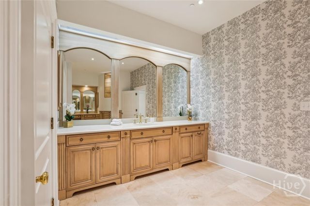 2 E Perry Lane Units A, B and C, Savannah, GA 31401