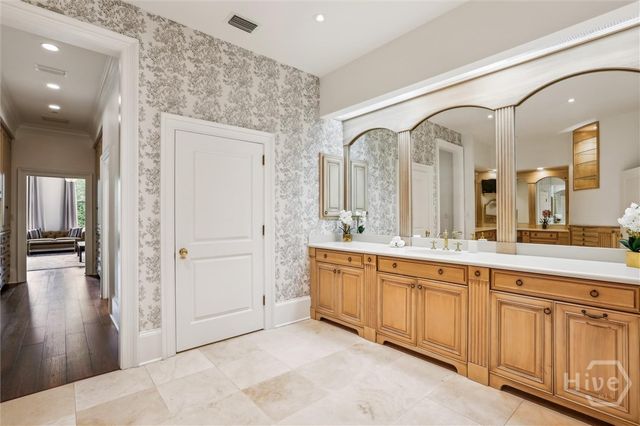 2 E Perry Lane Units A, B and C, Savannah, GA 31401