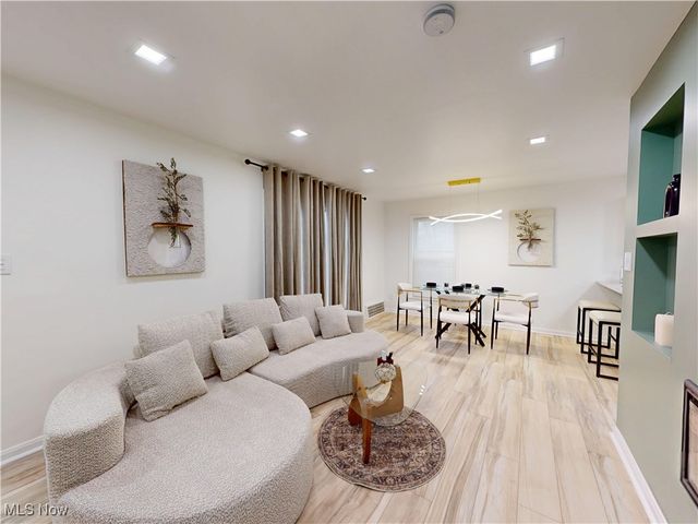 3513 Boynton Road, Cleveland Heights, OH 44121