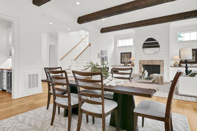 2225 S Live Oak Parkway, Wilmington, NC 28403