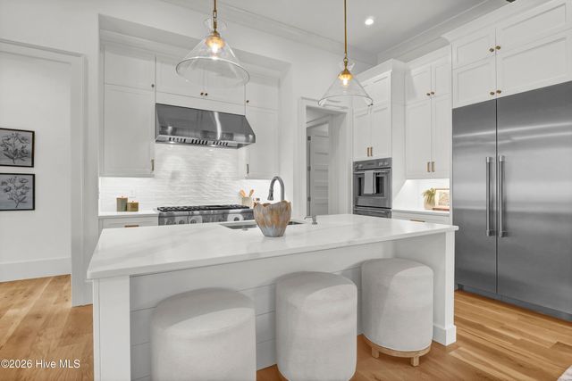 2225 S Live Oak Parkway, Wilmington, NC 28403