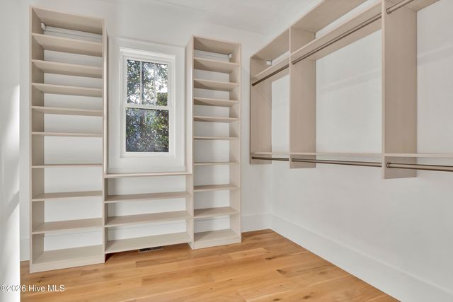 2225 S Live Oak Parkway, Wilmington, NC 28403