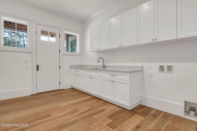 2225 S Live Oak Parkway, Wilmington, NC 28403