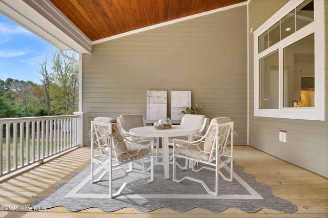 2225 S Live Oak Parkway, Wilmington, NC 28403