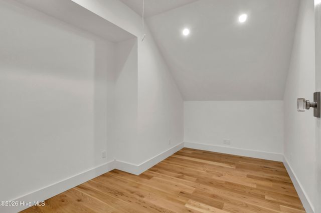 2225 S Live Oak Parkway, Wilmington, NC 28403