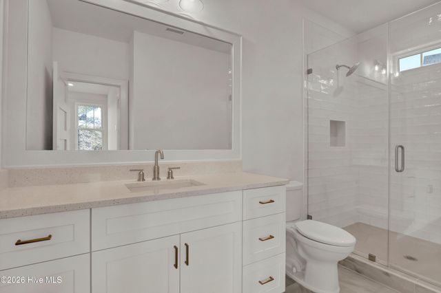 2225 S Live Oak Parkway, Wilmington, NC 28403