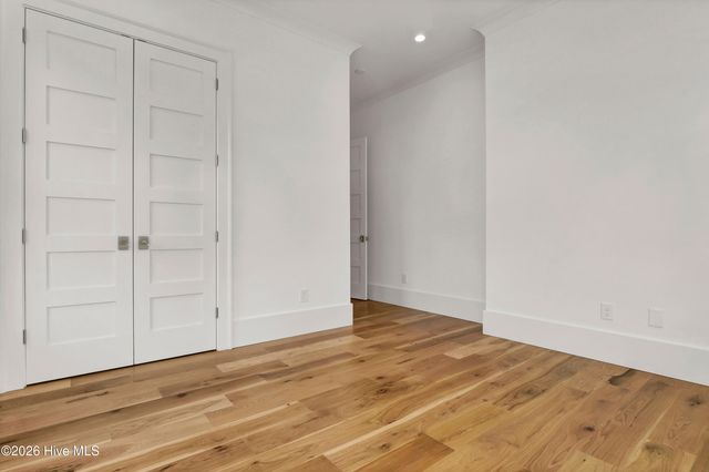 2225 S Live Oak Parkway, Wilmington, NC 28403